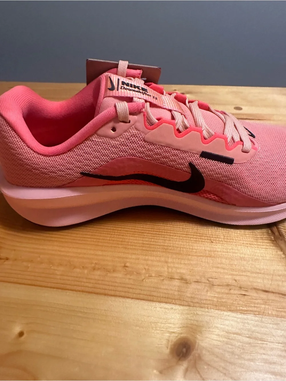 Nike Women’s Coral Pink Athletic Running Shoes